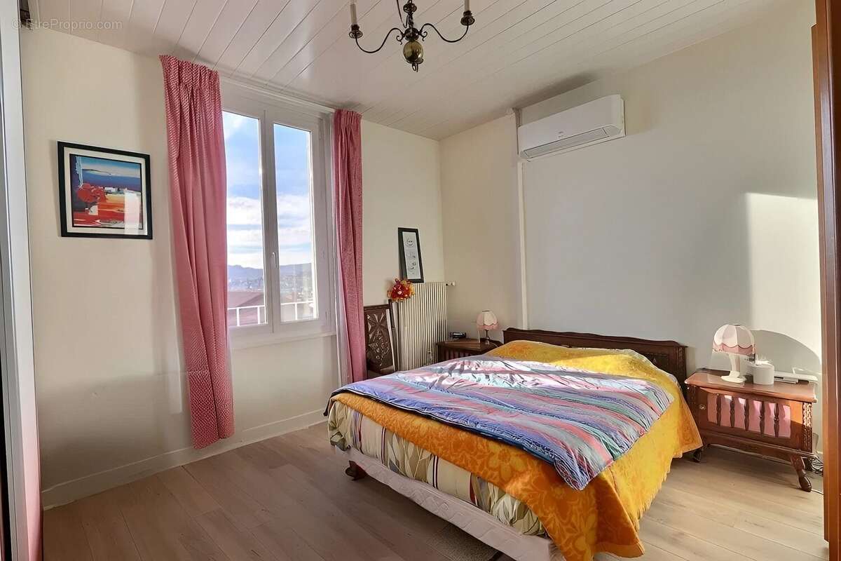 Maison à CLERMONT-FERRAND