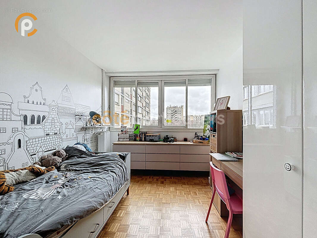 Appartement à PARIS-12E