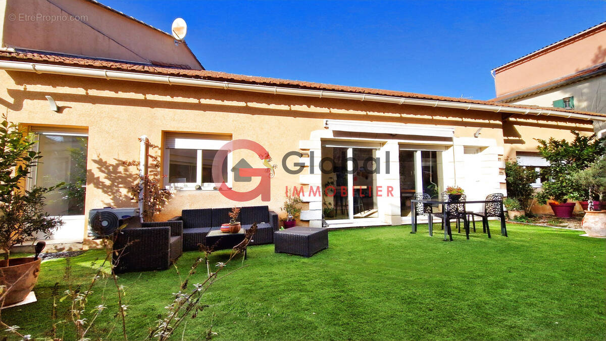 Maison à CABANNES