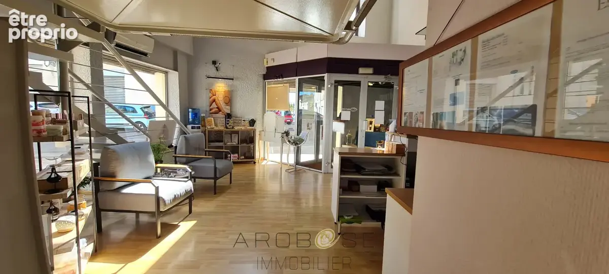 Immeuble commercial - photo 3