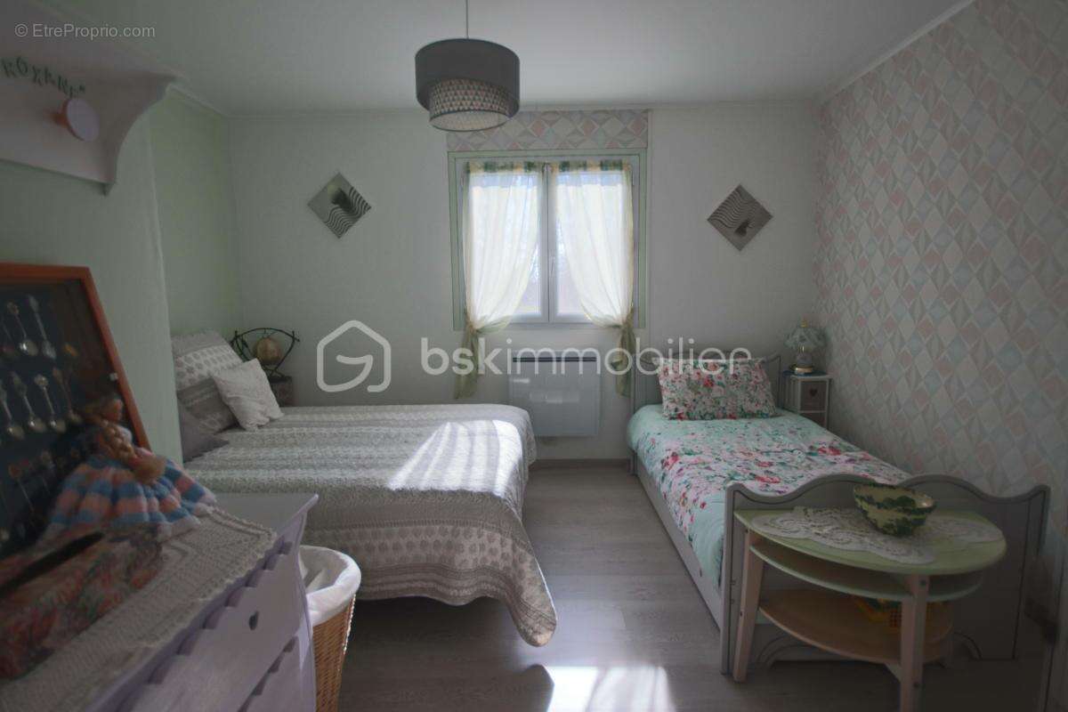 Appartement à COMBS-LA-VILLE