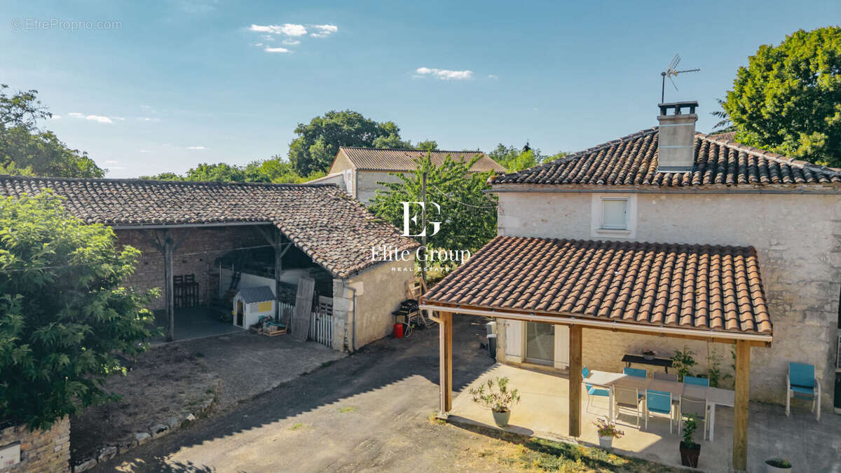 Maison à MARTHON