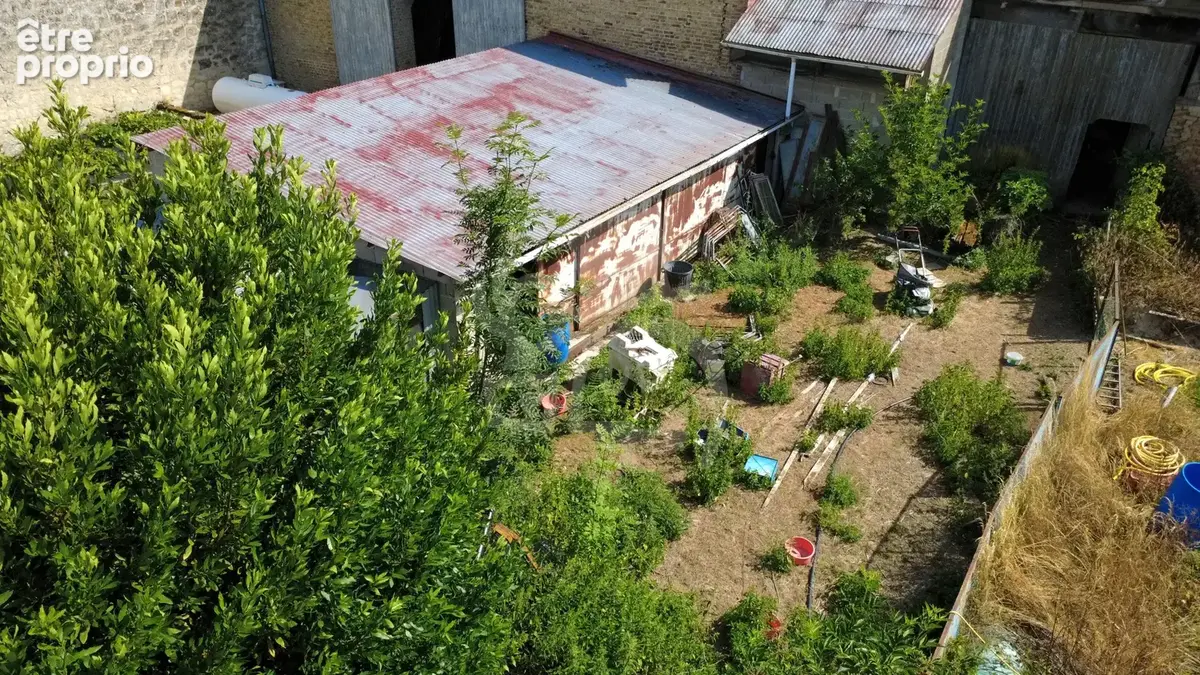 Maison 160 m2 à rénover avec grange et garage à Juniville - photo 2
