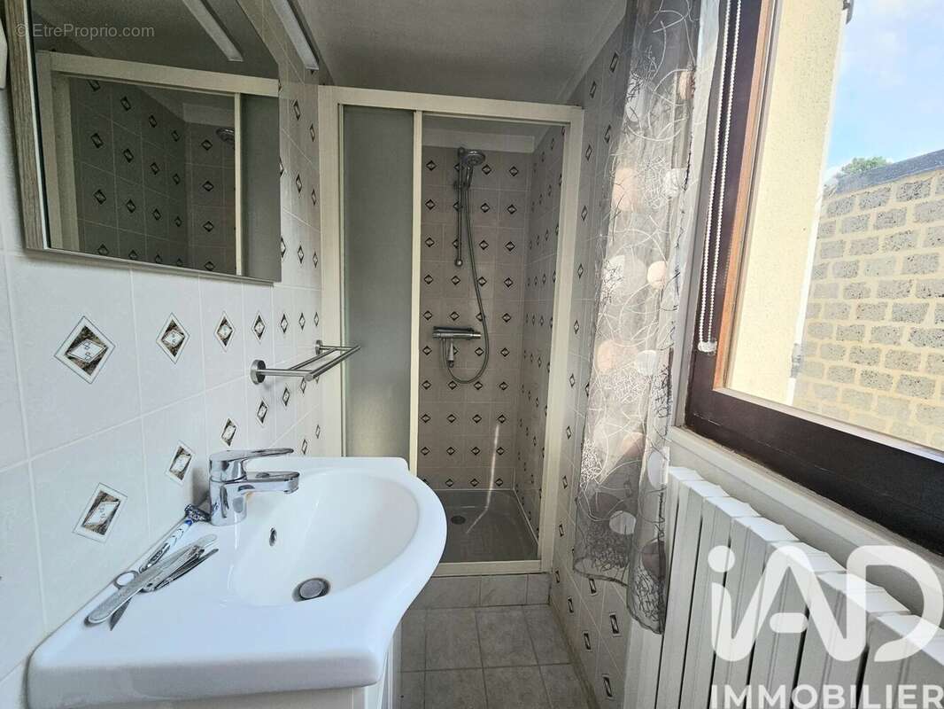 Maison 178 m² à Saint-Fargeau-Ponthierry  - photo 3