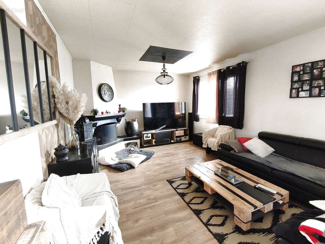 Maison à ECOMMOY
