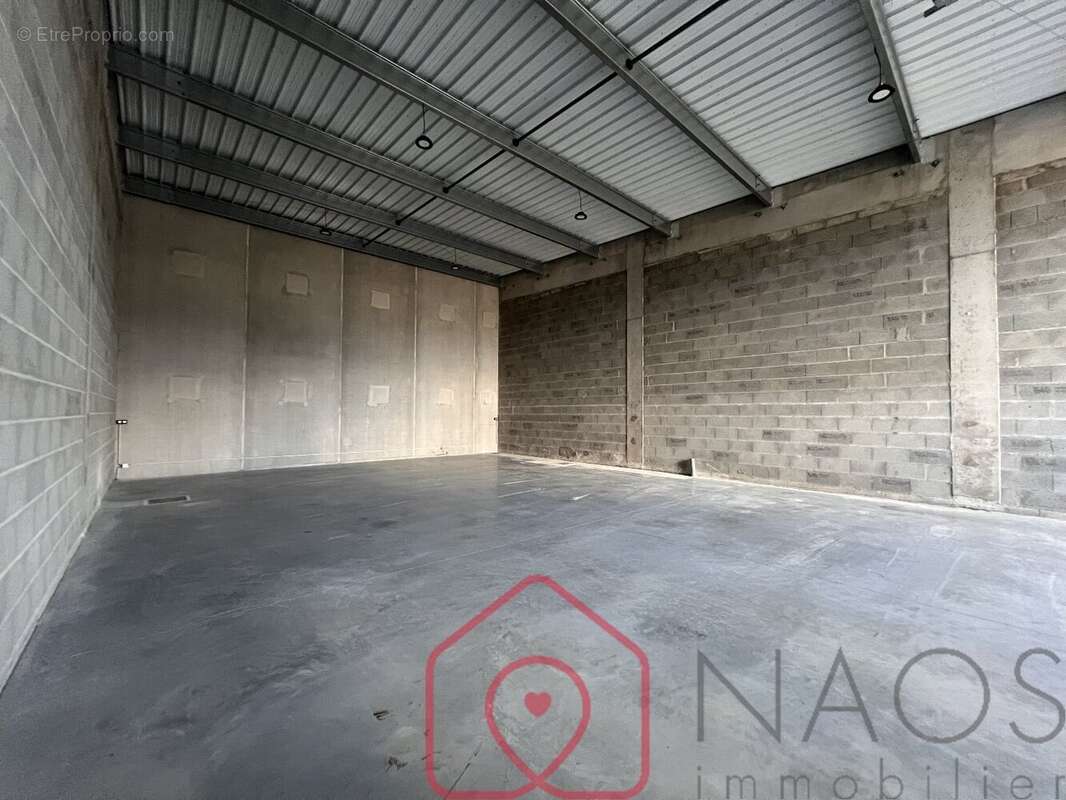 Cellule d'activité NEUVE et ISOLÉE  170 m²  emplacement stratégique Miniac-Morvan - photo 5