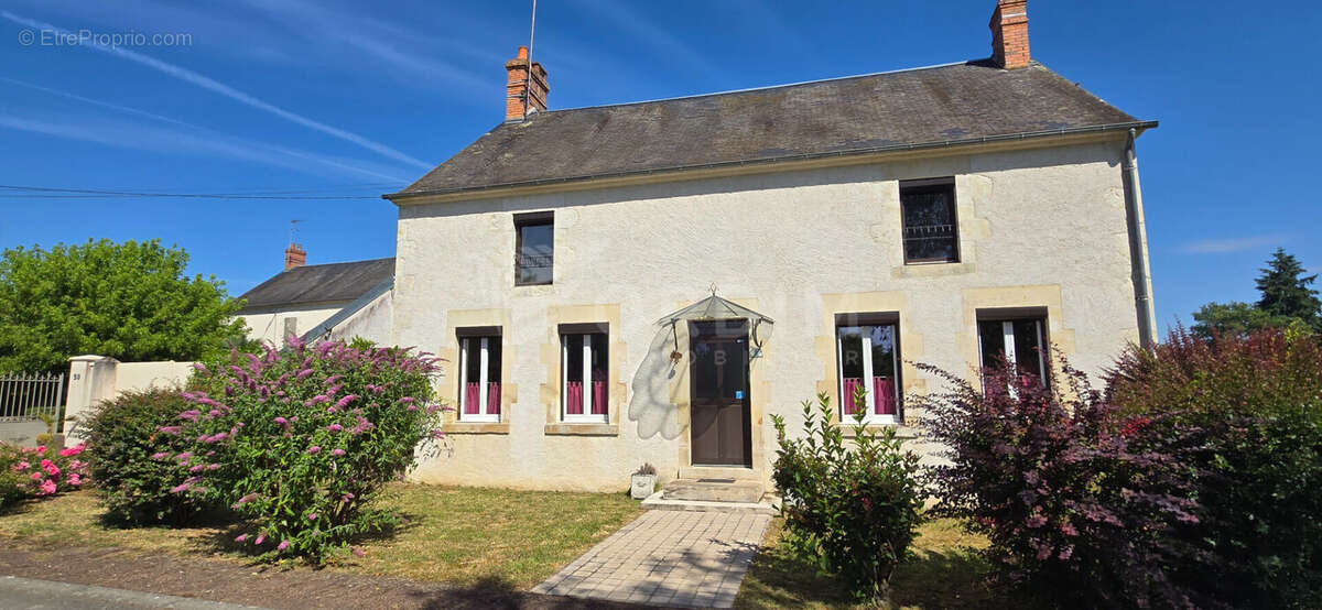 Maison de caractère 5 chambres avec dépendances et grand terrain - photo 2