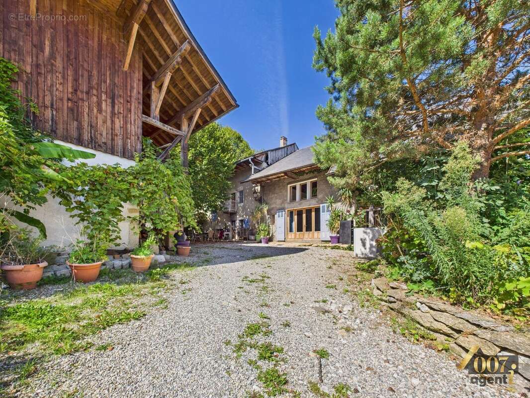 Maison à LE BOURGET-DU-LAC