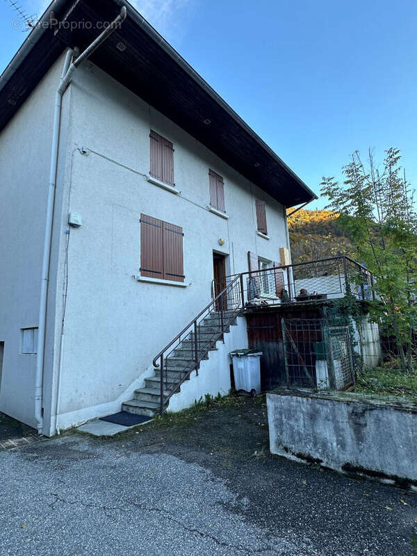 Maison à FEISSONS-SUR-ISERE