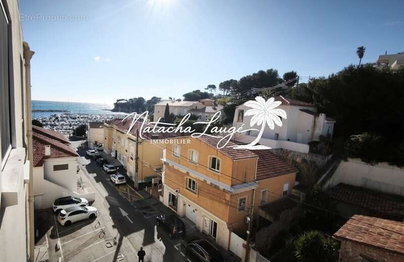Appartement à CARRY-LE-ROUET