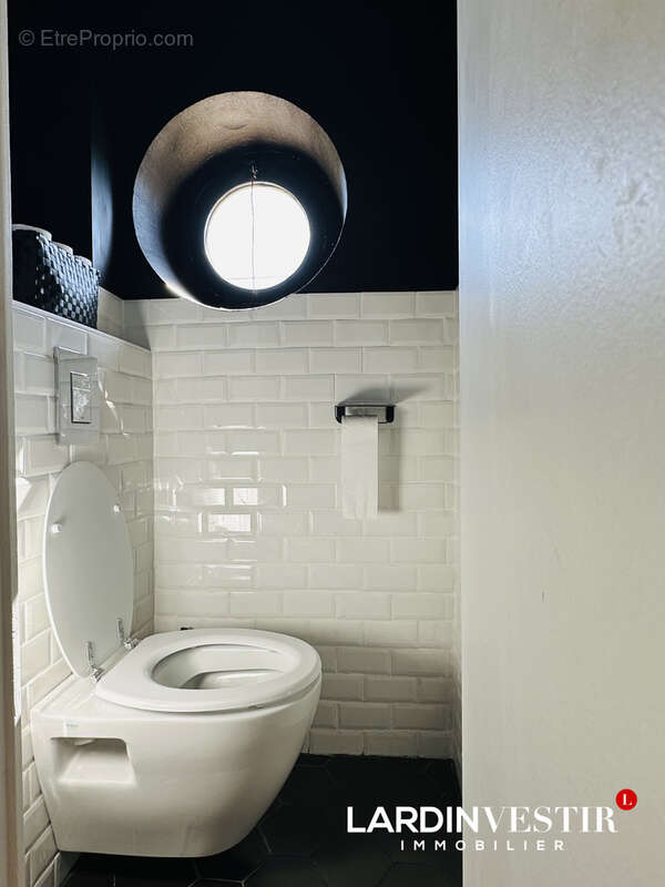 Maison à SAINT-GENIS-LAVAL