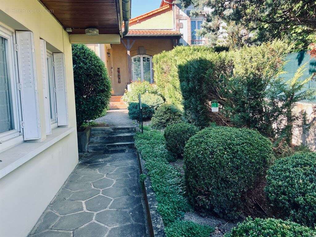 Maison à CLERMONT-FERRAND