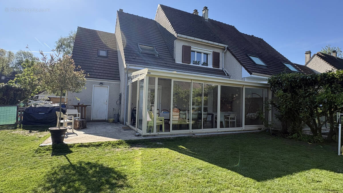 Maison à CIRES-LES-MELLO