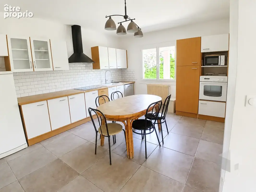 MONTELIMAR, maison de 166 m2, 5 chambres - photo 6