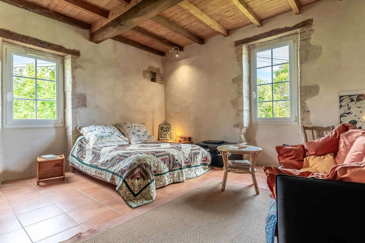 Country property - photo 24