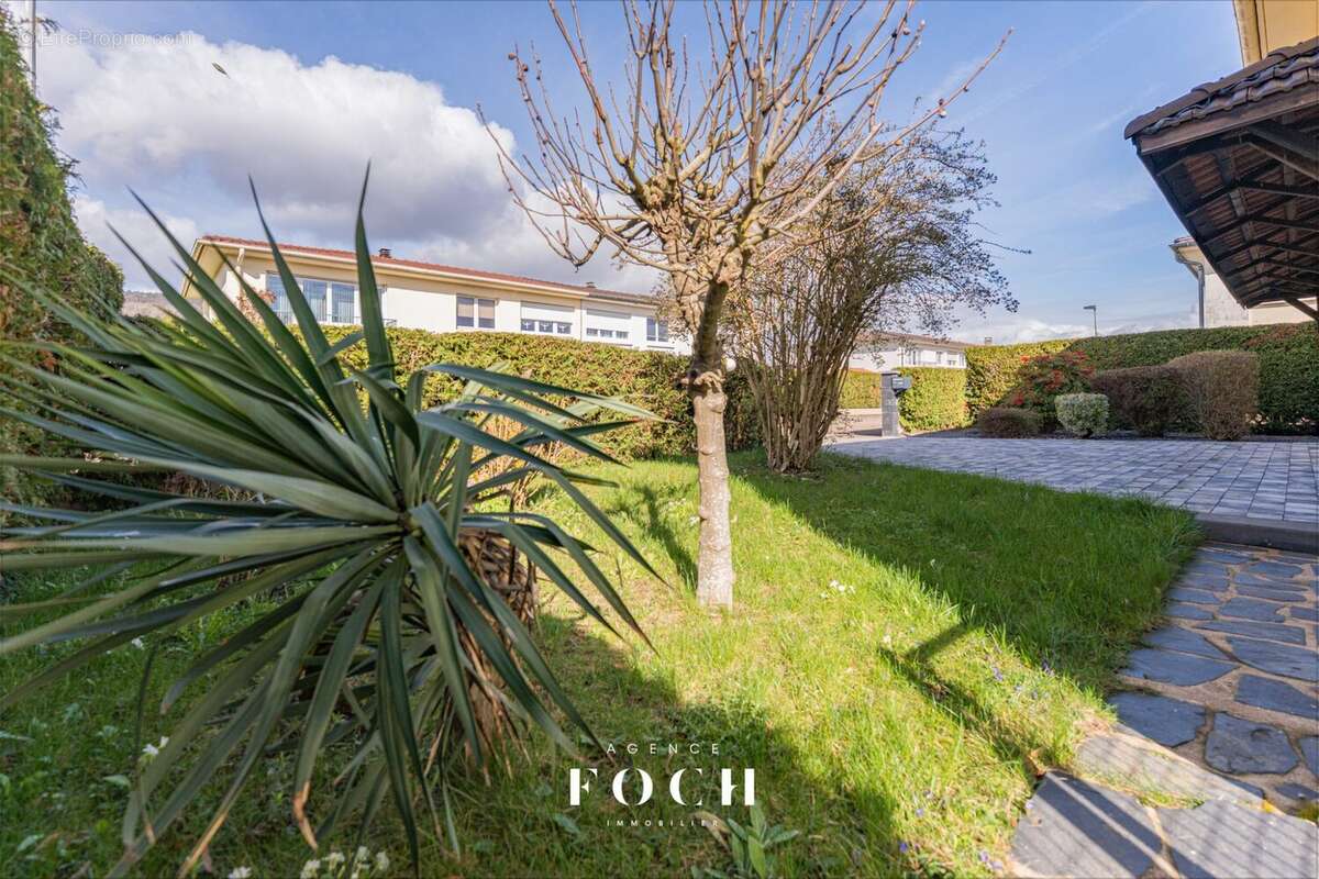 Maison à CORNY-SUR-MOSELLE