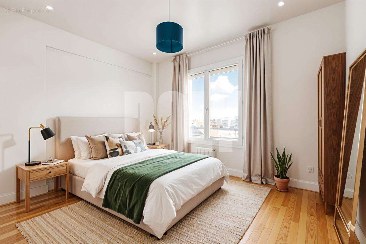 Appartement à PARIS-16E