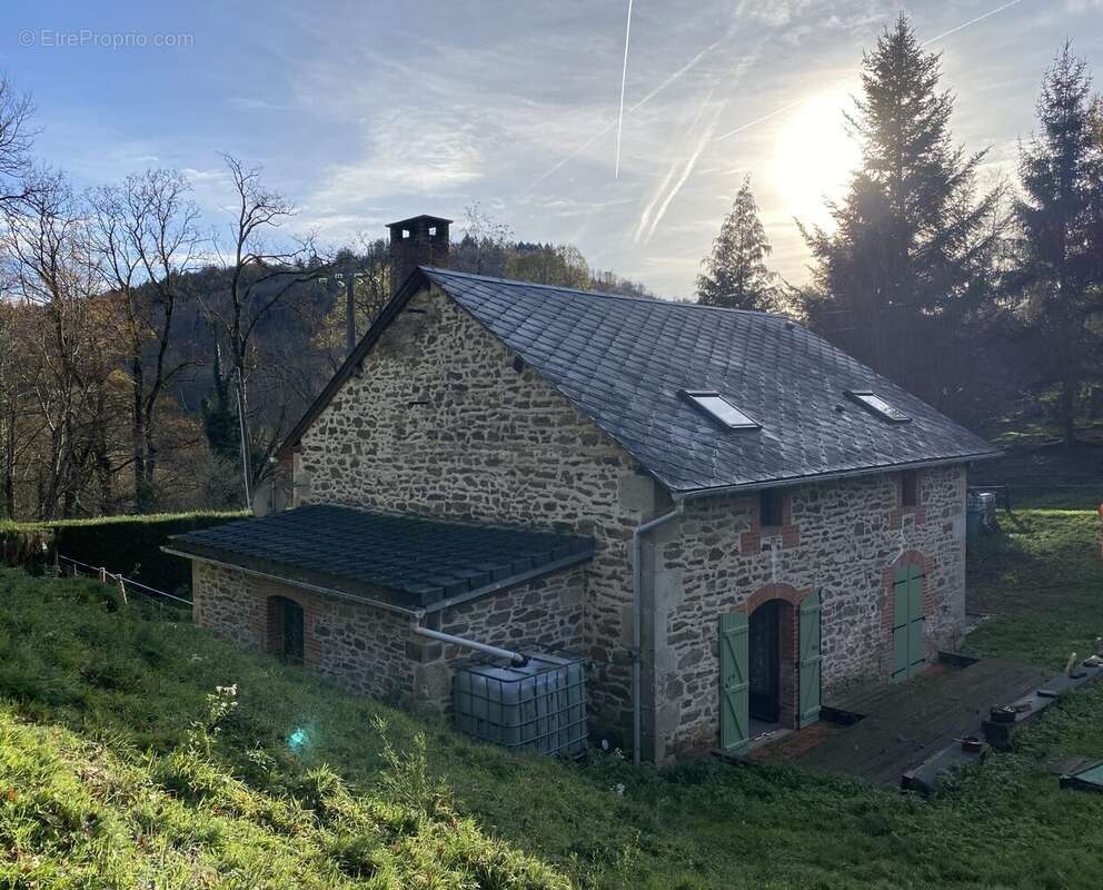 Maison à NEUVIC-ENTIER