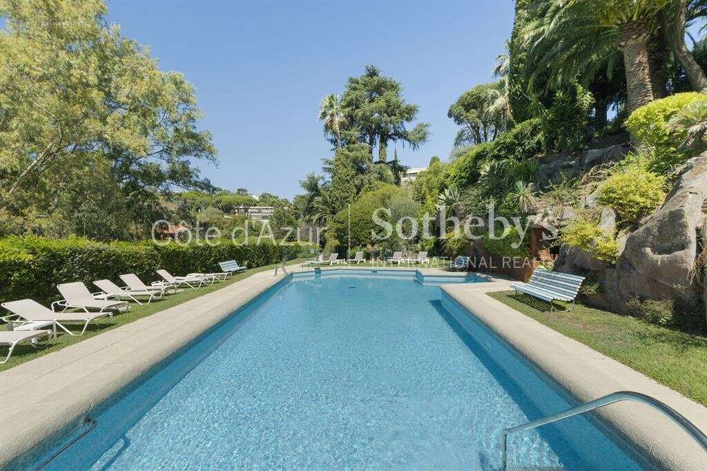 Cannes Croix des Gardes, appartement de 169 m² avec jardin privatif, vue mer - photo 8