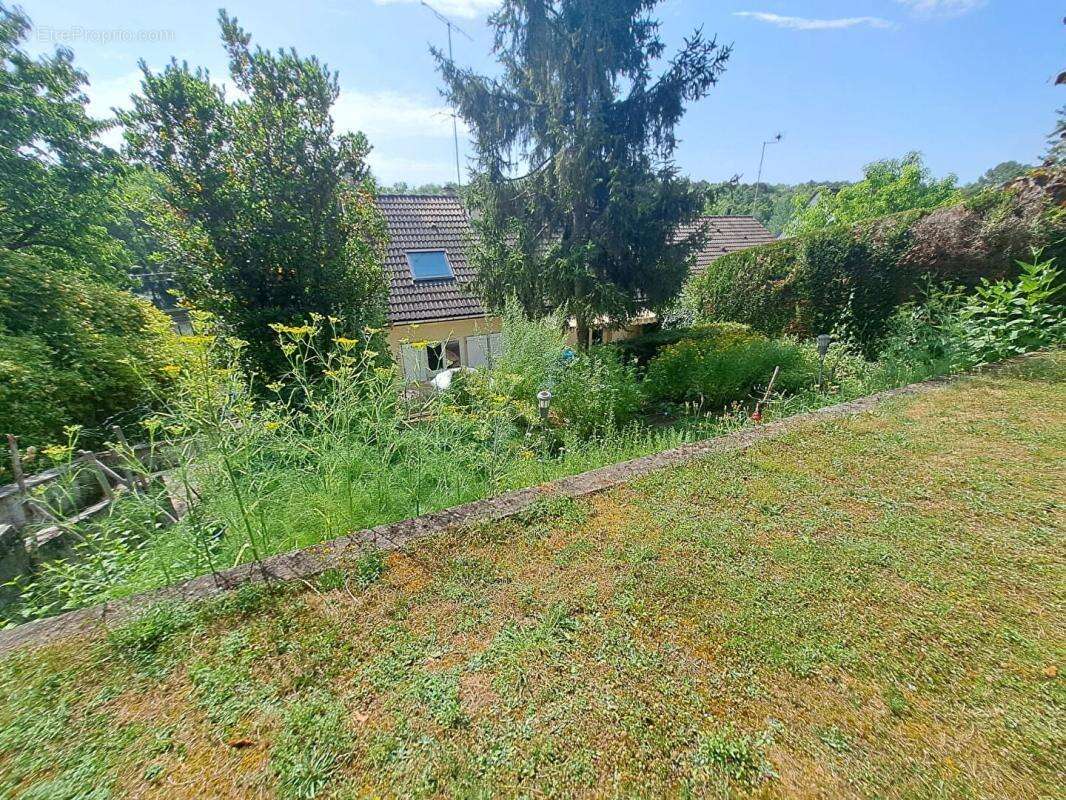 Maison familiale 5 pieces avec sous-sol total - guillerval (91) - photo 16