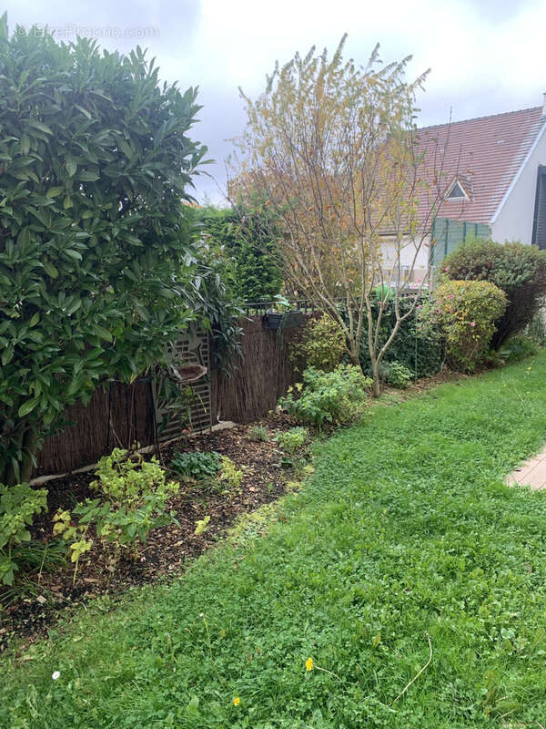 Appartement à SAINT-MAUR-DES-FOSSES