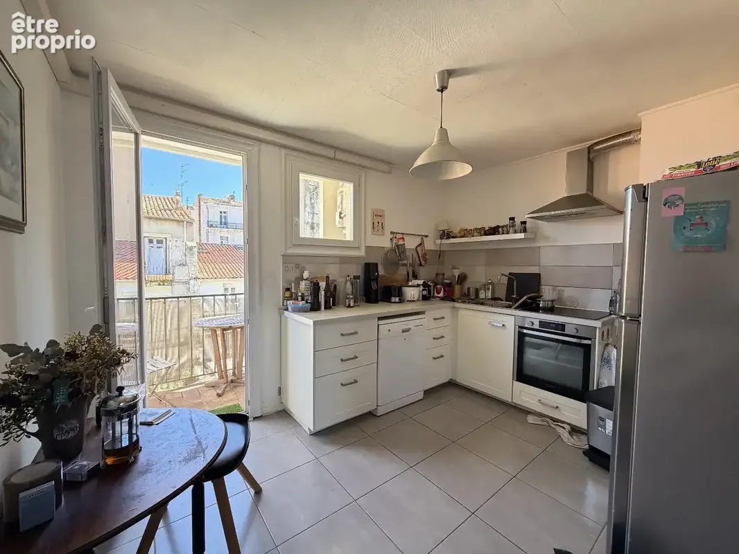 Appartement T3 traversant de 79m² dans un secteur calme. - photo 7