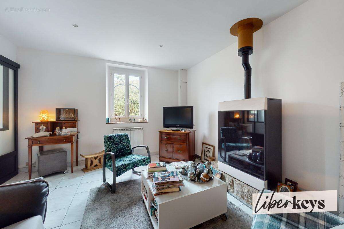 Maison à TREVOU-TREGUIGNEC