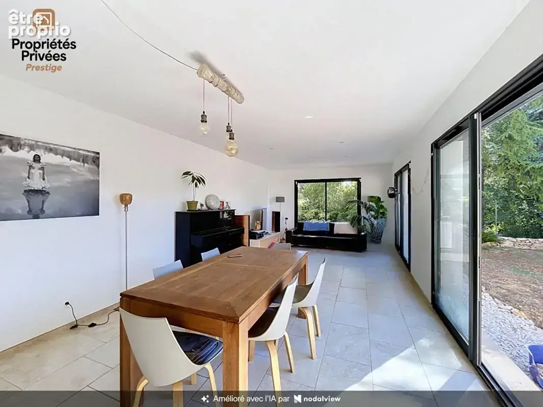 Villa T6 (2023) - St Maximin centre - Terrain 500m² + garage - photo 5