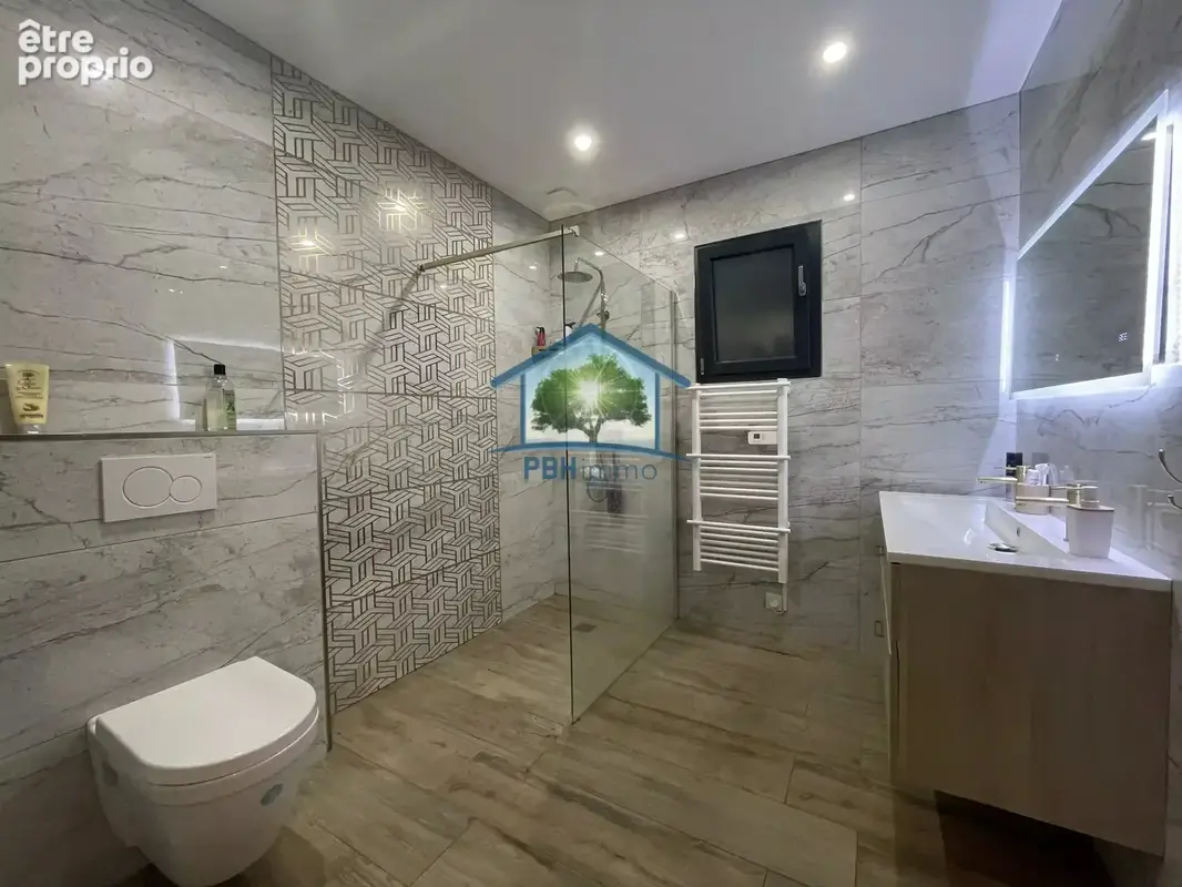 Saint-Chamond Maison d'architecte plan pied individuelle 118 m2 habitable, garage, élevé sur 437 m2 de terrain - photo 6