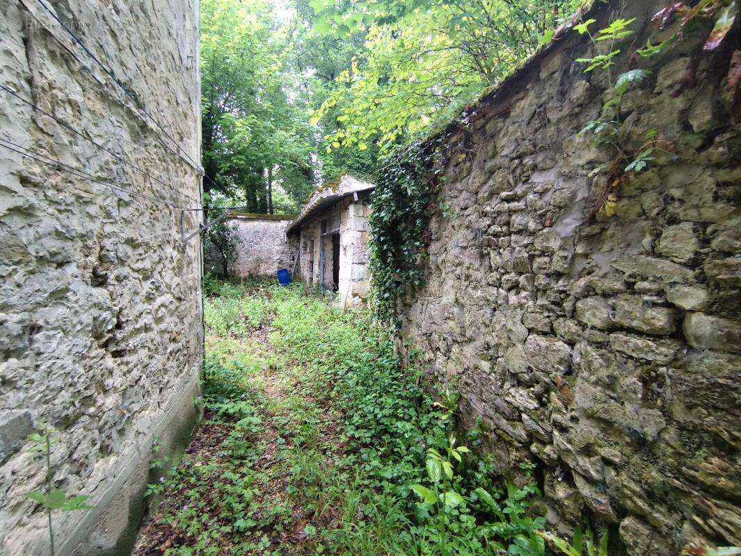 Maison de 133 m² – Terrain arboré 764 m² -Fort potentiel - photo 18