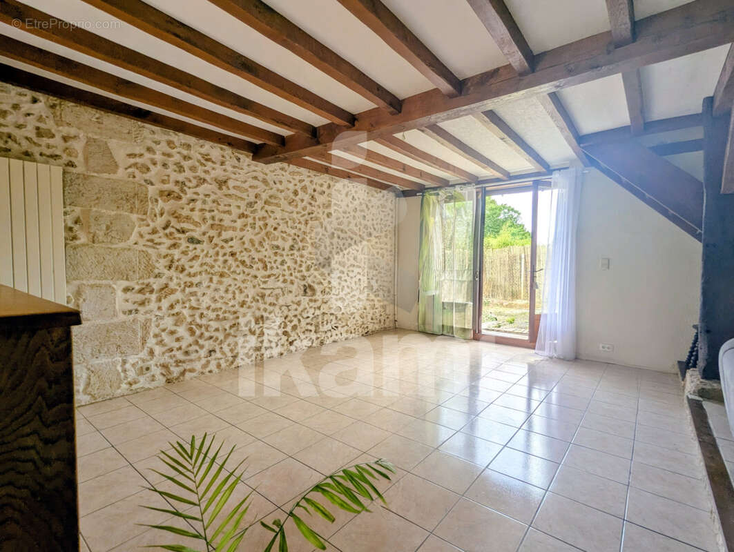 Maison à ANNESSE-ET-BEAULIEU