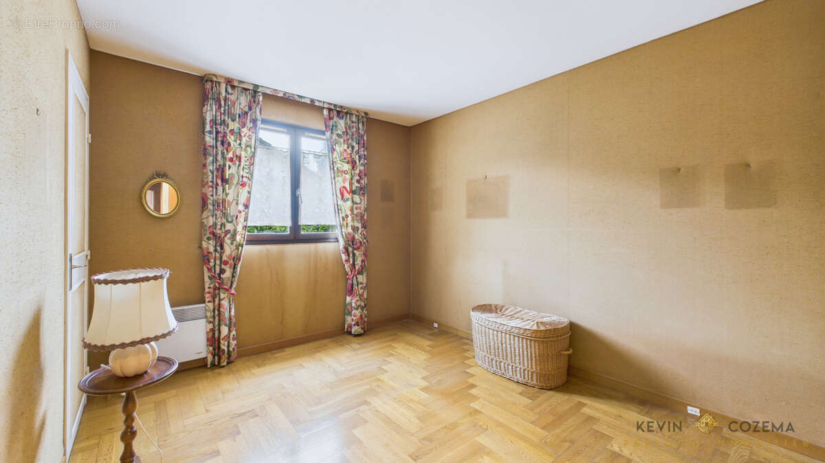 Maison à SOISY-SUR-SEINE