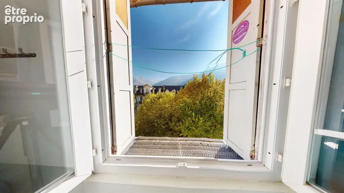 Luchon – T2 rénové de 21 m² en plein cœur des Allées d'Etigny, 3e étage avec ascenseur  - photo 6