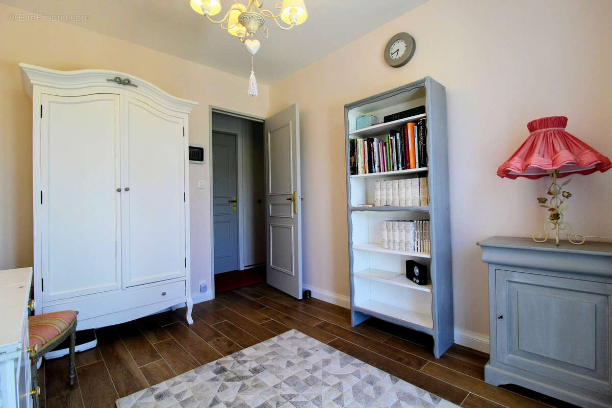 Maison à HOUDAN