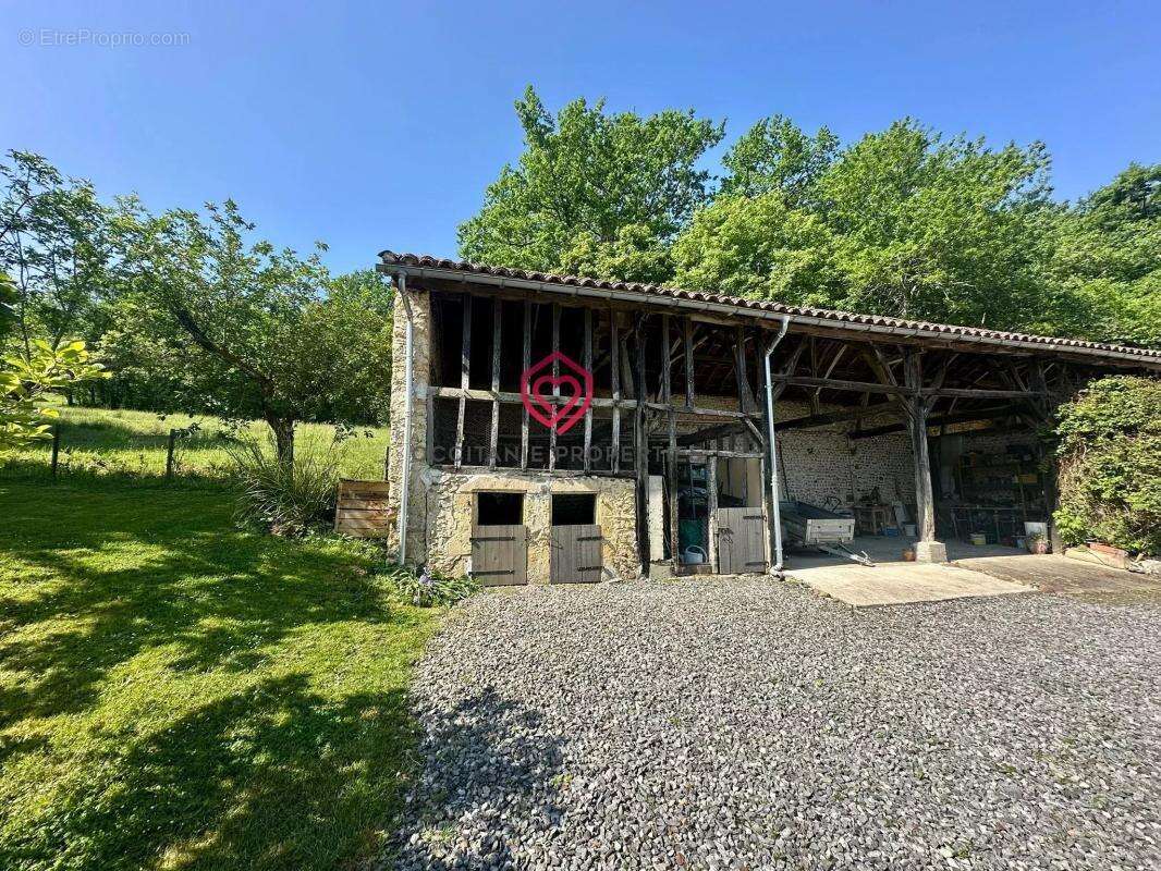 Maison à CANNET