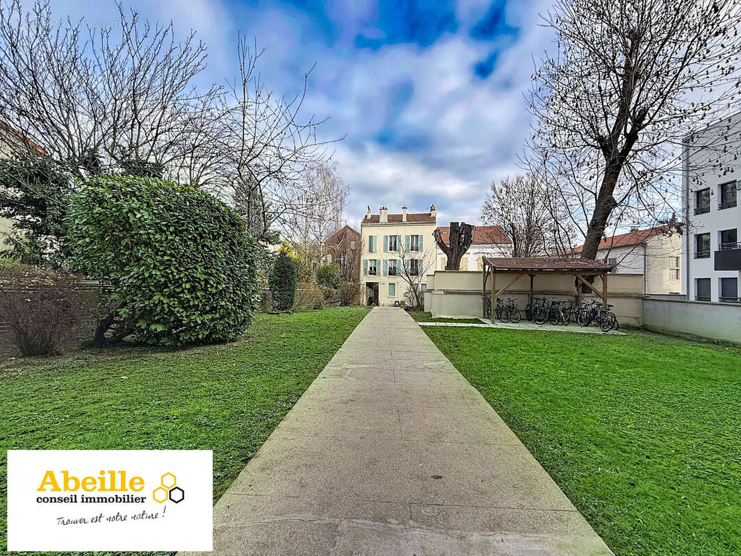 Appartement à ISSY-LES-MOULINEAUX