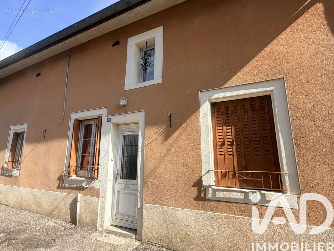 Photo 1 - Maison à EURVILLE-BIENVILLE