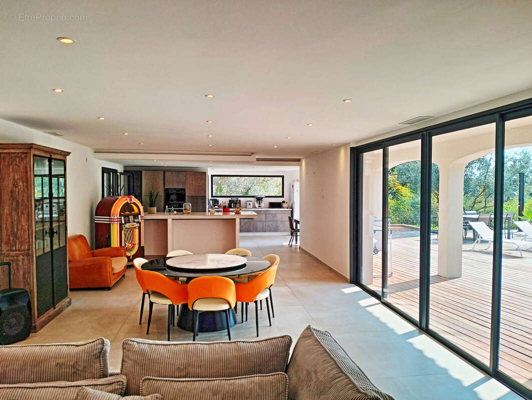 Maison à DRAGUIGNAN