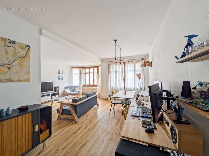 Appartement à EVIAN-LES-BAINS