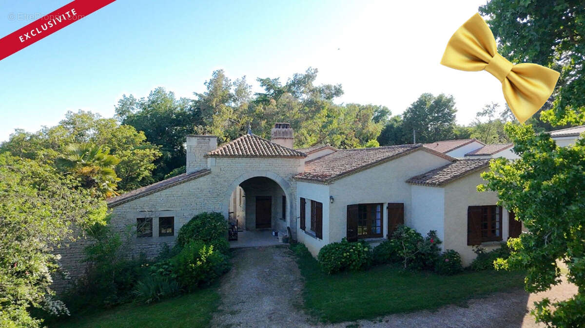 Maison à SAVIGNE