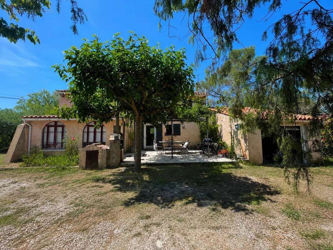 Maison à GONFARON