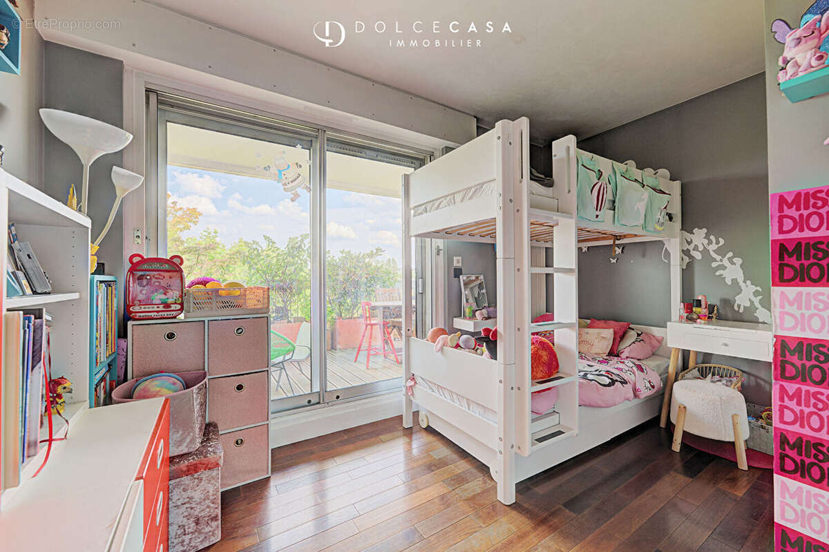 Appartement à LE PERREUX-SUR-MARNE