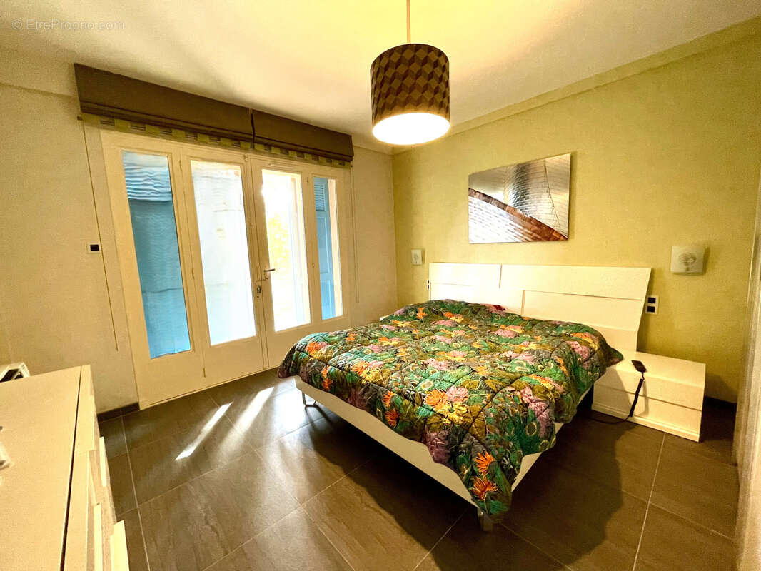 Maison à LA LONDE-LES-MAURES