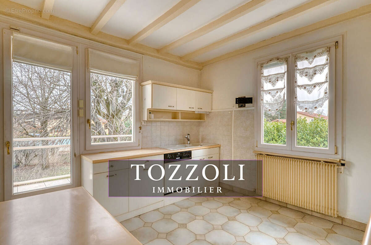 Maison à SAINT-QUENTIN-FALLAVIER