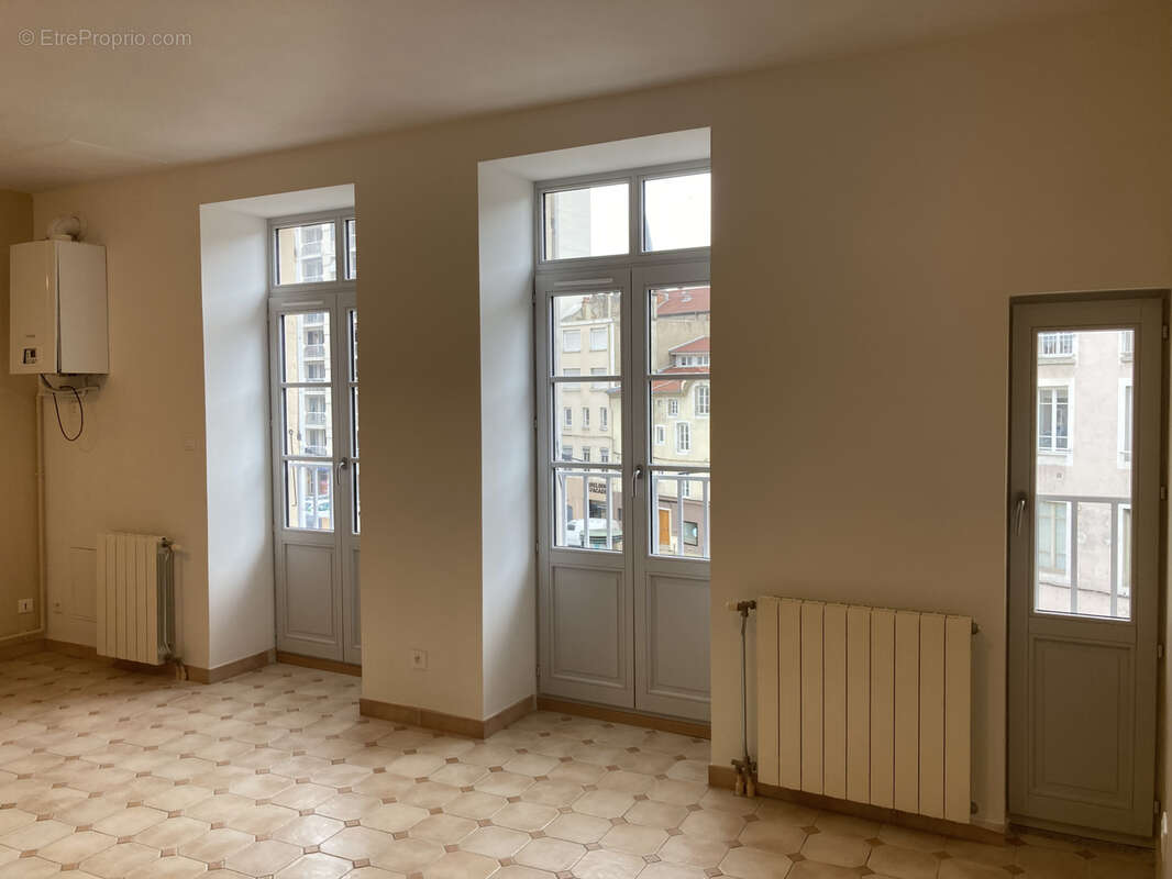 CENTRE-VILLE ANNONAY, bel appartement de 80m2. - photo 8