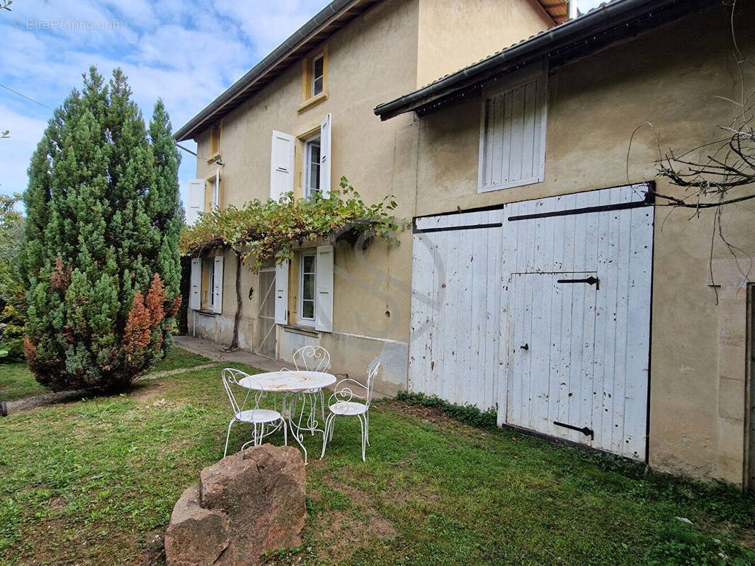 Maison à IZEAUX