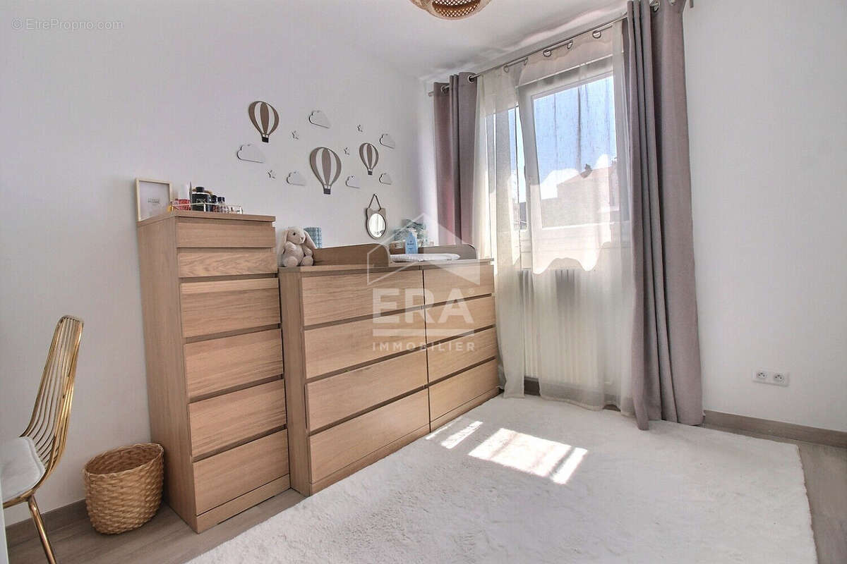 Appartement à SAINT-OUEN