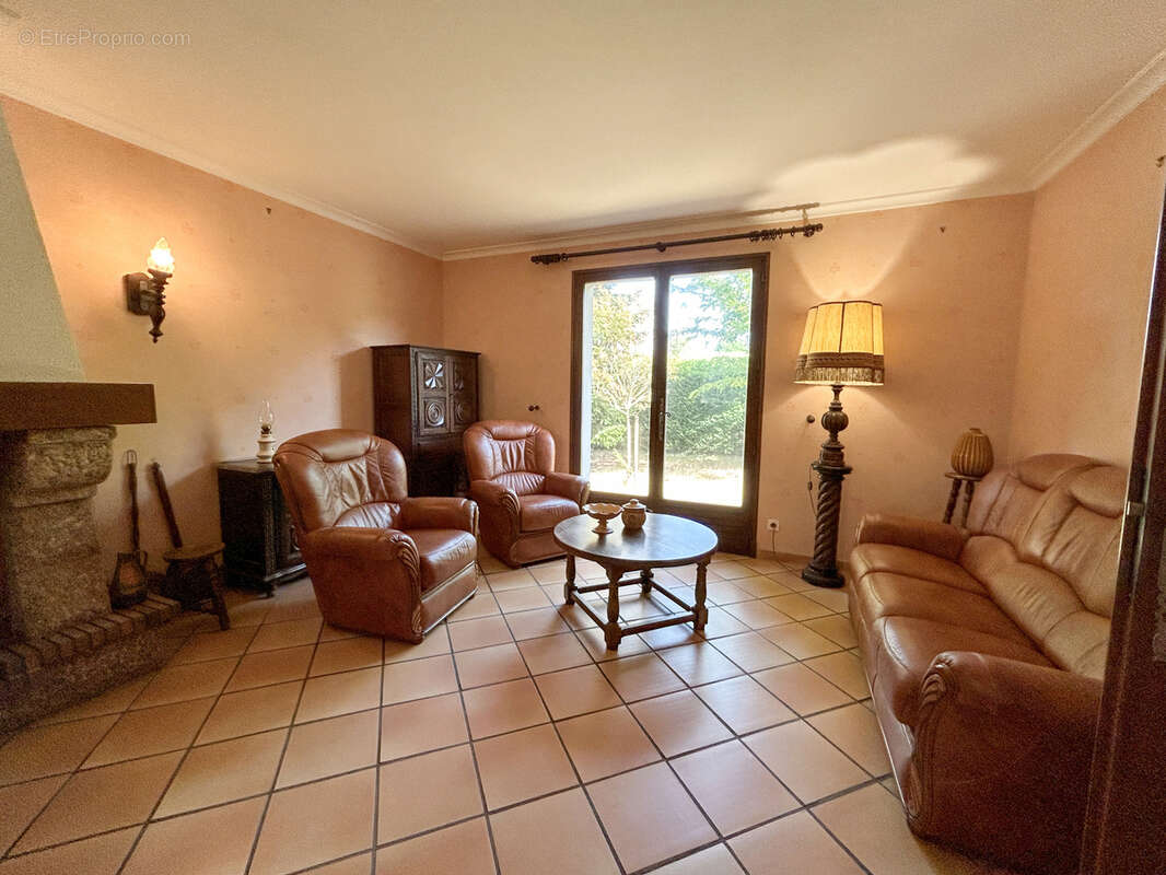 Maison à COMMENTRY
