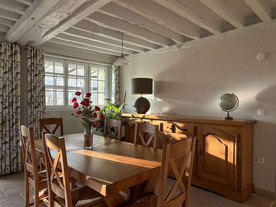Maison à GROSSOEUVRE