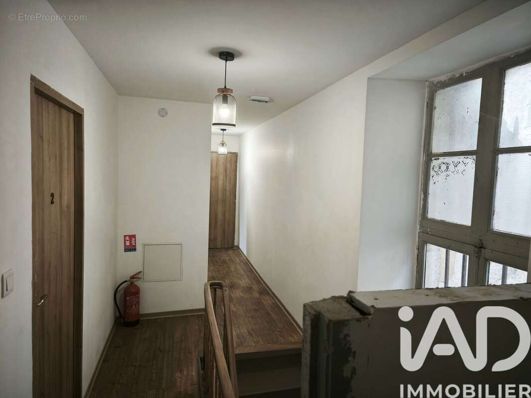 Maison 210 m² à Estaing  - photo 9